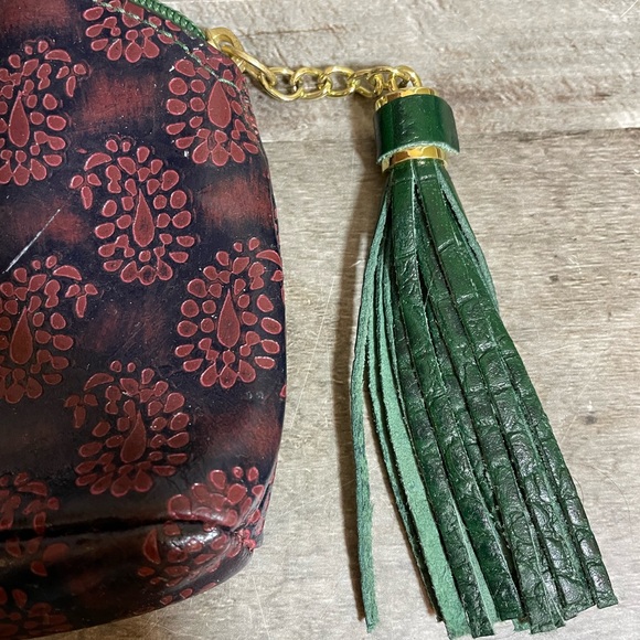 Holii Made In India Handmade Real Leather Clutch Wallet with Tassel - Picture 8 of 11